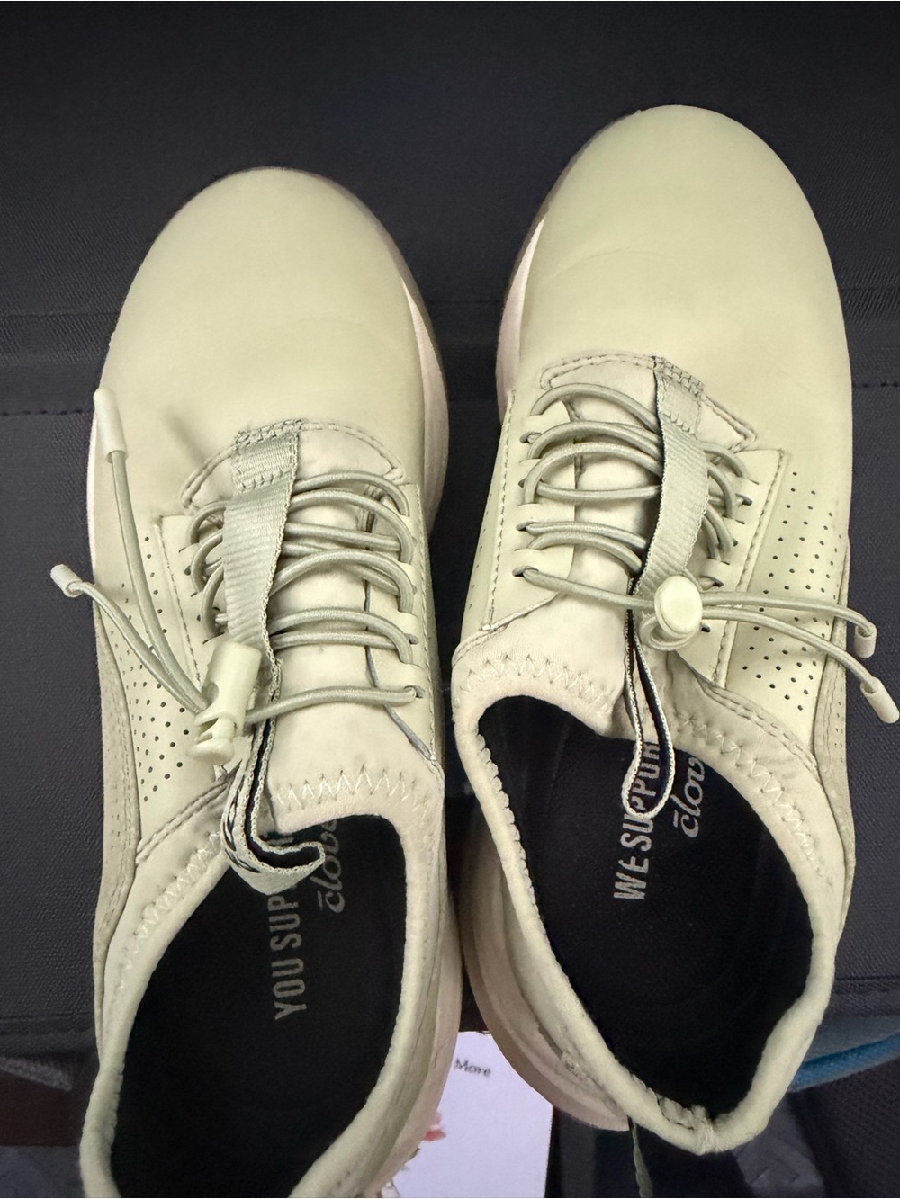 Women's Lace-Free Casual Sneakers in Light Cream